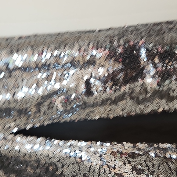 🎄 Skirt - Picture 2 of 3